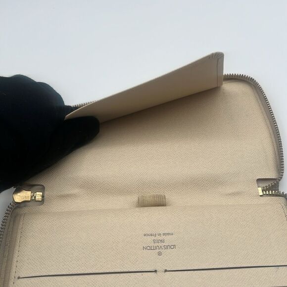 LOUIS VUITTON VINTAGE DAMIER AZUR ZIPPY LONG WALLET ORGANIZER - Picture 10 of 15